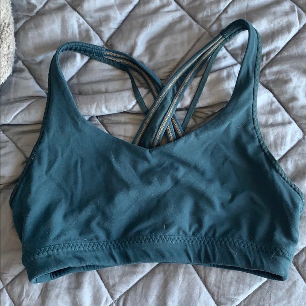 sports bra